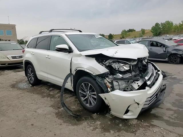 2017 Toyota Highlander Se VIN: 5TDJZRFHXHS401642 Lot: 66891115