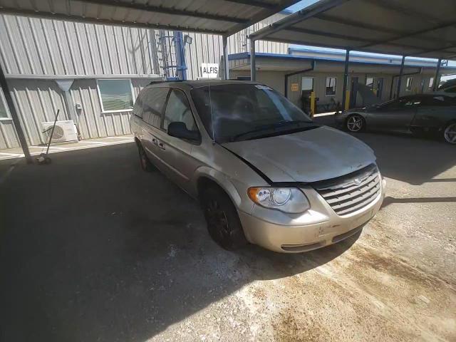 2005 Chrysler Town & Country Touring VIN: 2C4GP54L85R351697 Lot: 65538315