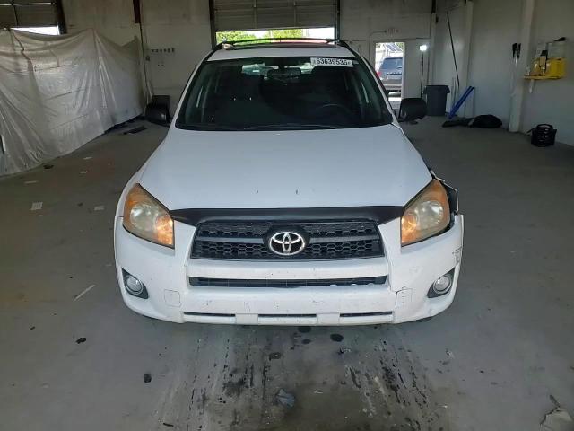 2009 Toyota Rav4 Sport VIN: JTMBF32V89D011979 Lot: 63639535