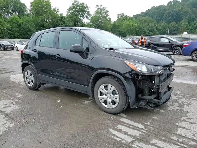 2018 Chevrolet Trax Ls VIN: 3GNCJKSB6JL402685 Lot: 65083195