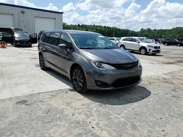 2020 Chrysler Pacifica Touring VIN: 2C4RC1FG0LR140777 Lot: 63764545