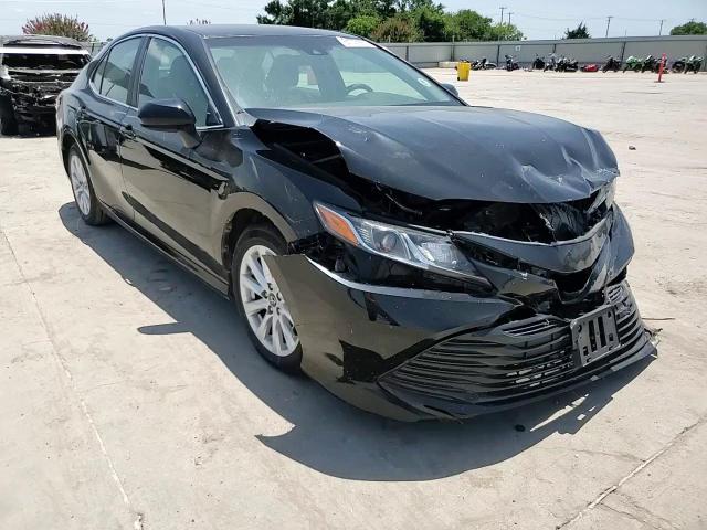 2018 Toyota Camry L VIN: 4T1B11HK1JU062093 Lot: 64749385