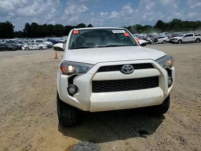 2018 Toyota 4Runner Sr5/Sr5 Premium VIN: JTEBU5JR8J5530868 Lot: 63640155