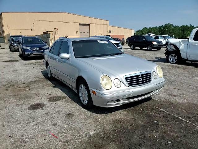 2000 Mercedes-Benz E 320 VIN: WDBJF65J8YB160696 Lot: 63019535