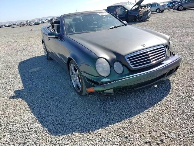 2001 Mercedes-Benz Clk 320 VIN: WDBLK65G11T061811 Lot: 63698765