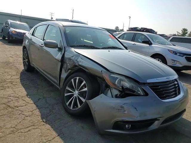 2011 Chrysler 200 S VIN: 1C3BC8FG3BN611590 Lot: 66076945