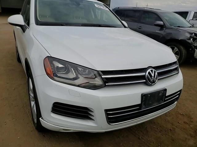 2013 Volkswagen Touareg V6 Tdi VIN: WVGEP9BP1DD012104 Lot: 64219645