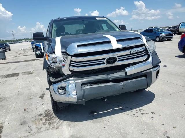 2017 Toyota Tundra Crewmax Sr5 VIN: 5TFEW5F16HX218352 Lot: 64900585