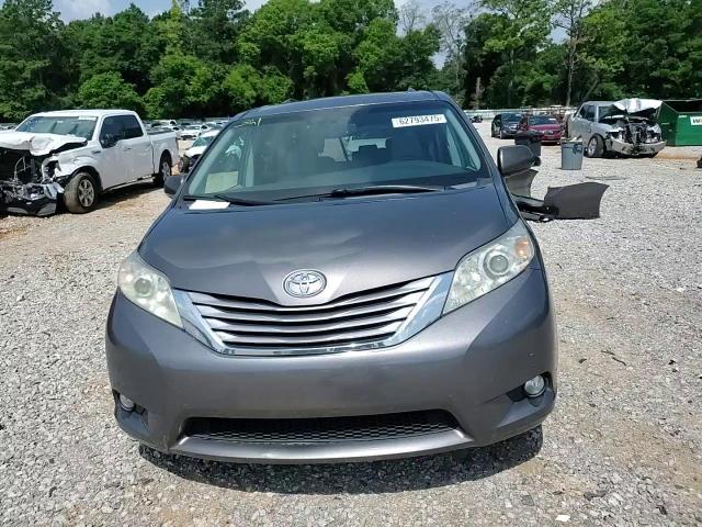 2017 Toyota Sienna Xle VIN: 5TDYZ3DC7HS816145 Lot: 62793475