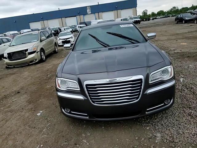 2013 Chrysler 300C VIN: 2C3CCAET3DH694198 Lot: 61879405