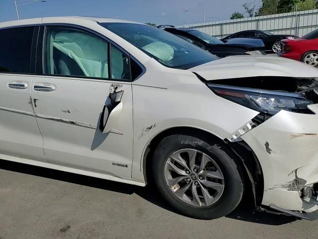 2021 Toyota Sienna Xle VIN: 5TDYRKEC4MS050362 Lot: 65724915