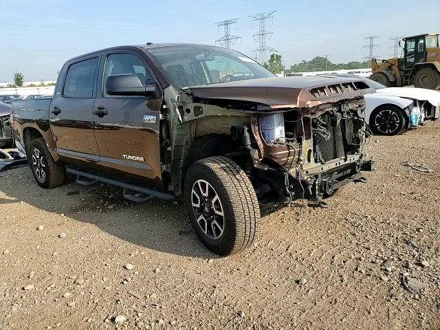 2017 Toyota Tundra Crewmax Sr5 VIN: 5TFDW5F14HX637764 Lot: 64761075