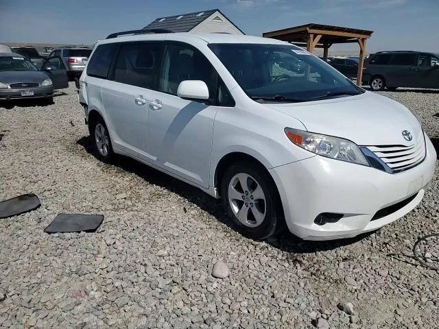 2015 Toyota Sienna Le VIN: 5TDKK3DC6FS612069 Lot: 62186665