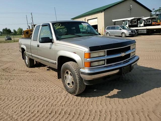 1998 Chevrolet Gmt-400 K1500 VIN: 2GCEK19R3W1275740 Lot: 66924215