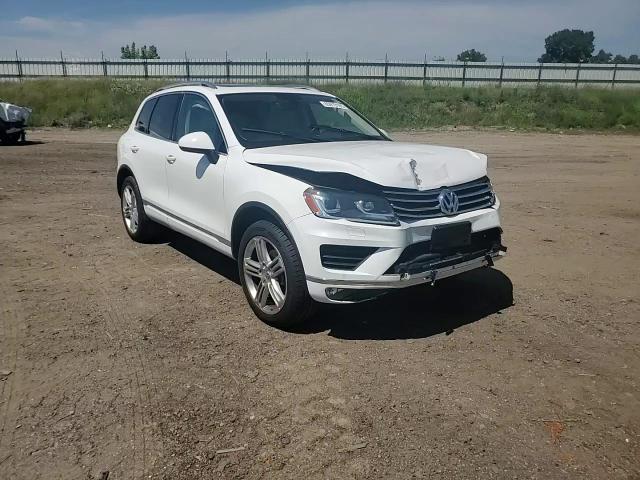 2015 Volkswagen Touareg V6 VIN: WVGEF9BP3FD004401 Lot: 65979195