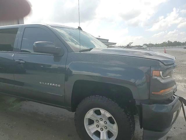2018 Chevrolet Silverado K1500 Lt VIN: 3GCUKREC0JG492979 Lot: 64141855