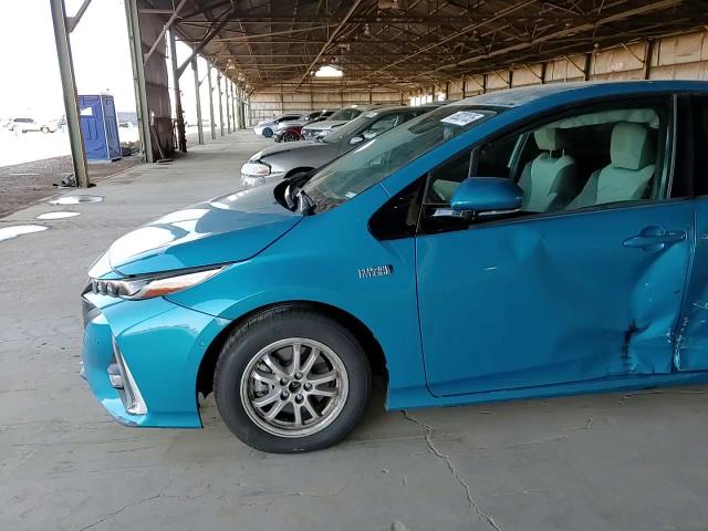 2020 Toyota Prius Prime Le VIN: JTDKARFP3L3135958 Lot: 65028135