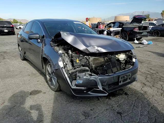 2018 Honda Clarity Touring VIN: JHMZC5F33JC010484 Lot: 63930615