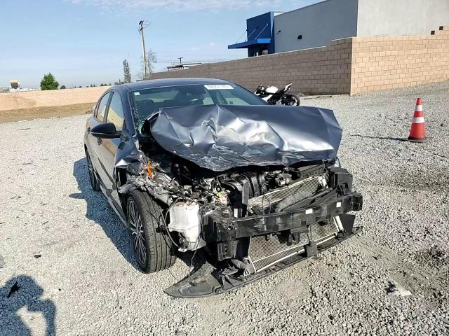 2024 Kia Forte Gt Line VIN: 3KPF54AD9RE707168 Lot: 64951185