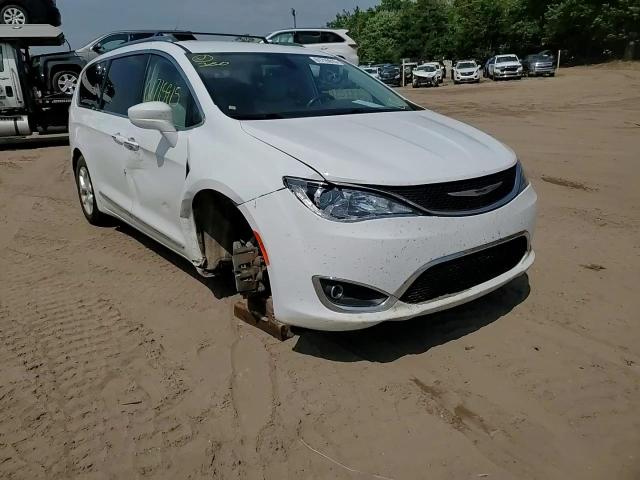 2018 Chrysler Pacifica Touring L Plus VIN: 2C4RC1EG2JR132825 Lot: 61715915