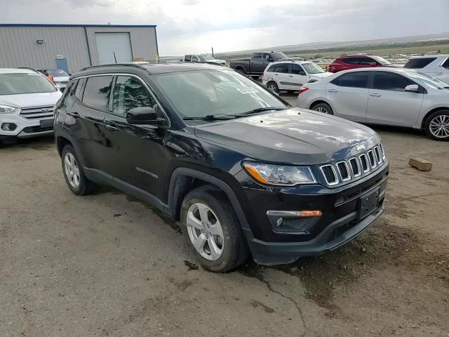 2018 Jeep Compass Latitude VIN: 3C4NJDBB8JT350022 Lot: 63752315