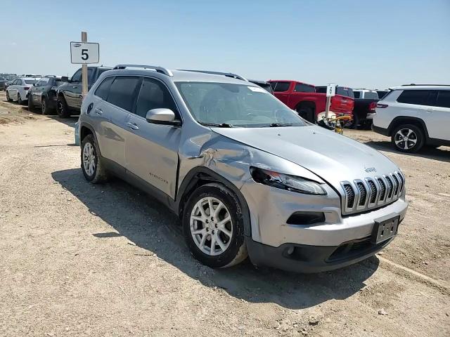 2015 Jeep Cherokee Latitude VIN: 1C4PJLCB6FW700489 Lot: 64851445