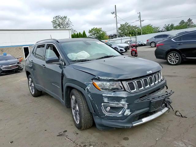2018 Jeep Compass Limited VIN: 3C4NJDCB4JT104924 Lot: 63858355