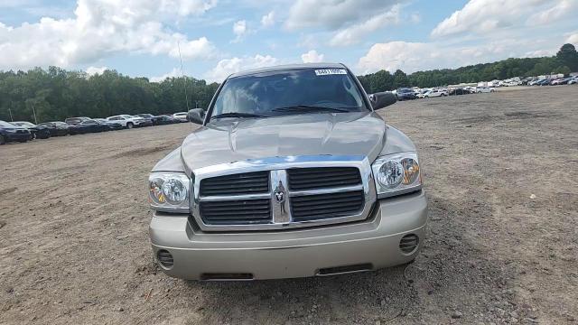 2005 Dodge Dakota Quad VIN: 1D7HE28N95S184470 Lot: 64811095
