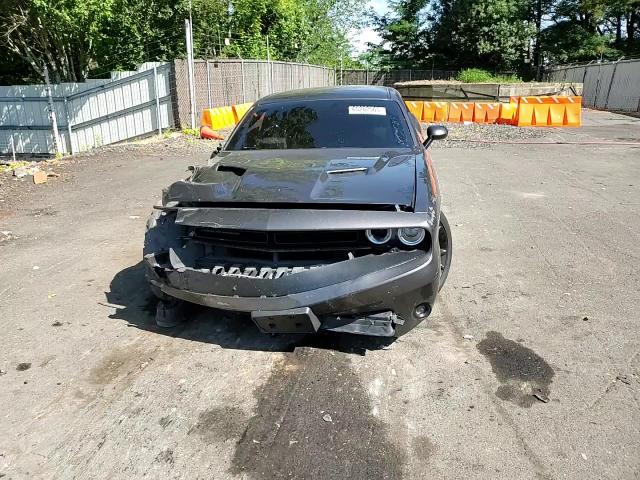 2018 Dodge Challenger Sxt VIN: 2C3CDZAG4JH199749 Lot: 65202565