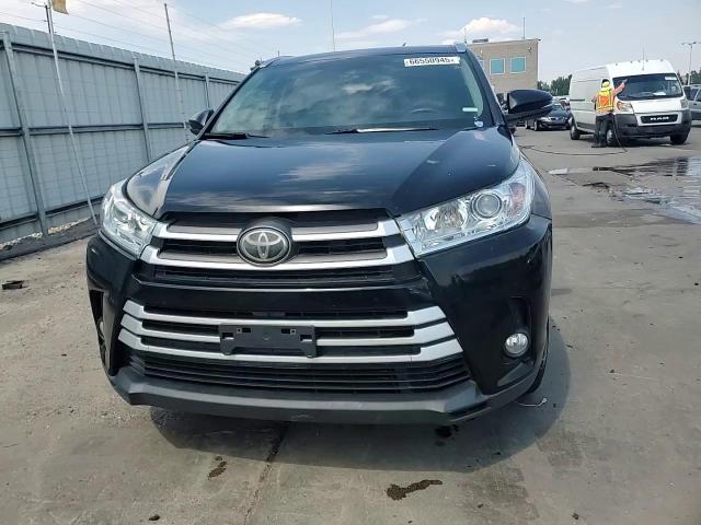 2018 Toyota Highlander Se VIN: 5TDKZRFH7JS533705 Lot: 66550945