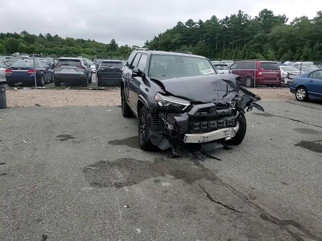 2020 Toyota 4Runner Sr5/Sr5 Premium VIN: JTEBU5JR2L5806562 Lot: 63934485