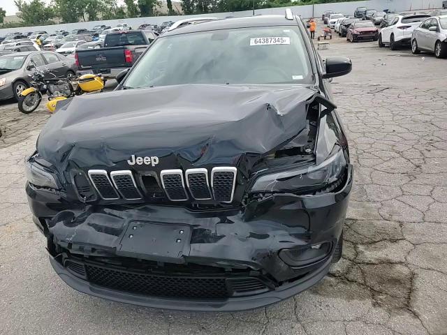 2019 Jeep Cherokee Latitude VIN: 1C4PJLCB8KD172329 Lot: 64387345