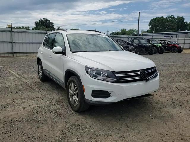 2015 Volkswagen Tiguan S VIN: WVGAV7AXXFW549104 Lot: 65180255