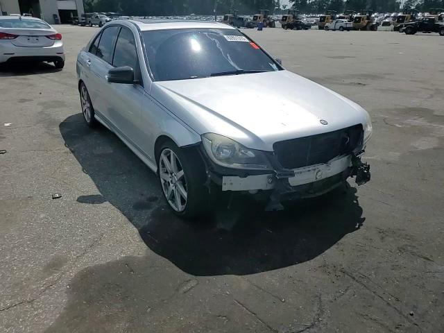 2014 Mercedes-Benz C 250 VIN: WDDGF4HB4EA957992 Lot: 62851315