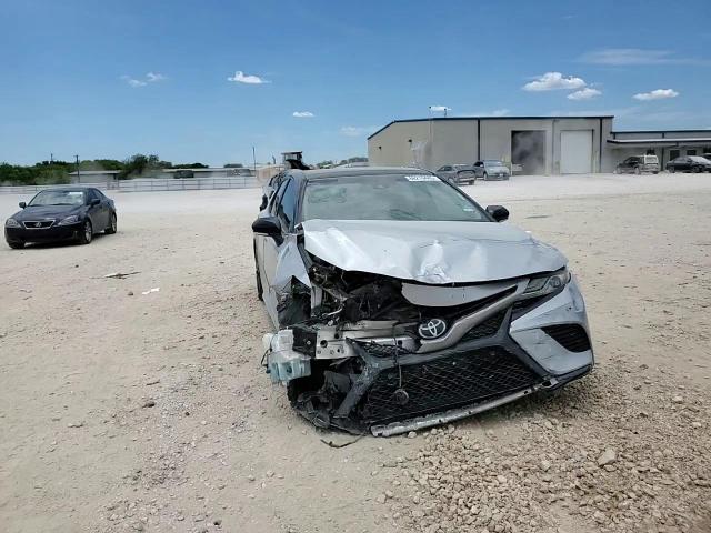 2018 Toyota Camry Xse VIN: 4T1B61HK8JU130519 Lot: 80076915