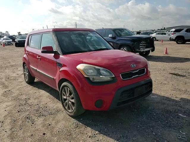 2012 Kia Soul + VIN: KNDJT2A69C7370207 Lot: 64400965