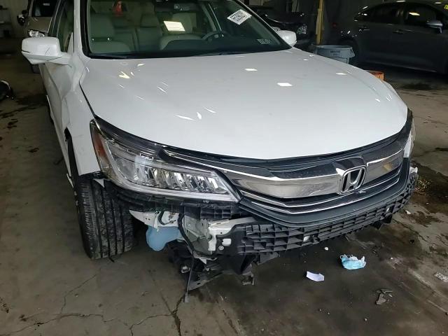 2016 Honda Accord Touring VIN: 1HGCR3F9XGA004976 Lot: 65390285