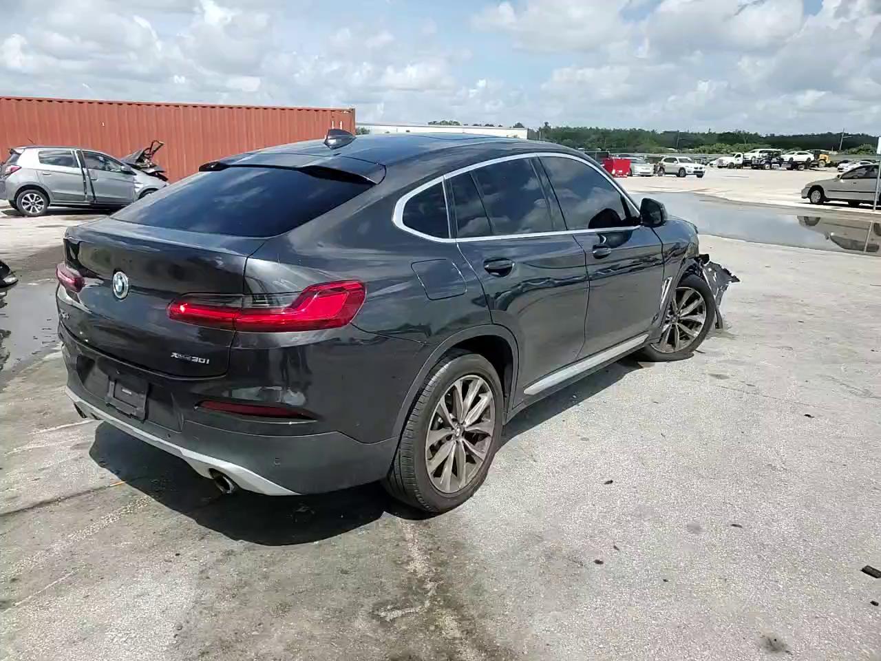 Фото: 5UXUJ3C50KLG51820