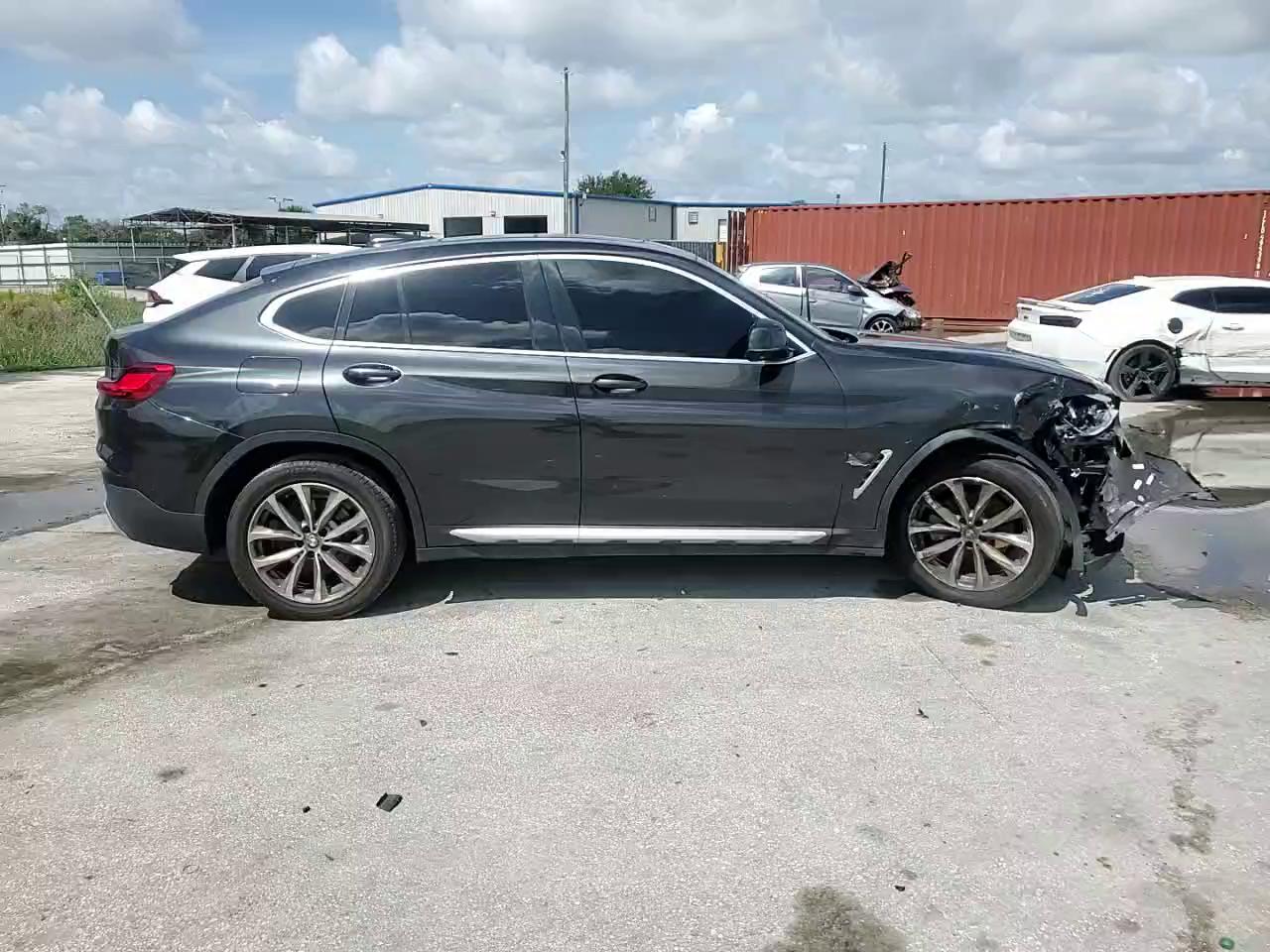 Фото: 5UXUJ3C50KLG51820