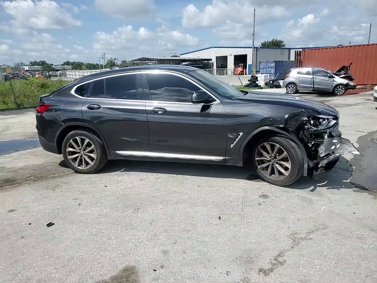 Фото: 5UXUJ3C50KLG51820