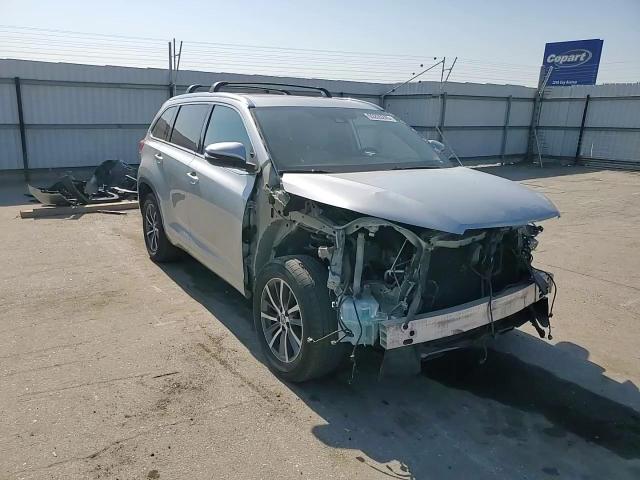 2018 Toyota Highlander Se VIN: 5TDKZRFH5JS529524 Lot: 65205245