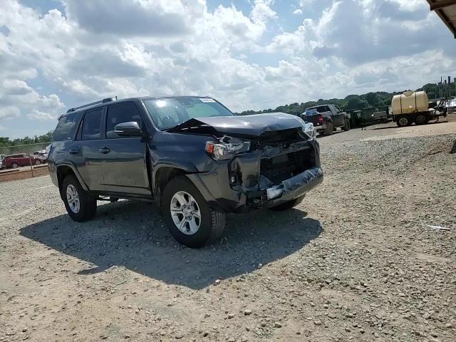 2021 Toyota 4Runner Sr5/Sr5 Premium VIN: JTENU5JR3M5873654 Lot: 64690535