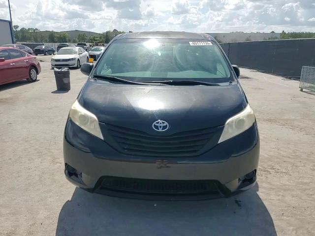 2012 Toyota Sienna Base VIN: 5TDKA3DC8CS011115 Lot: 65171135
