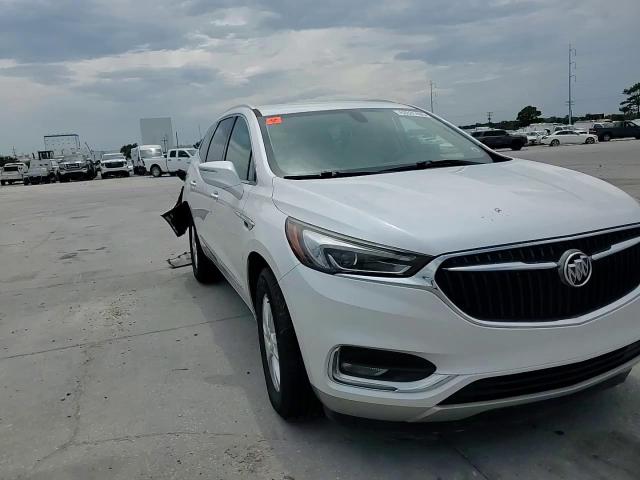 2018 Buick Enclave Essence VIN: 5GAERBKW6JJ186584 Lot: 63531495