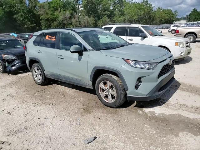 2020 Toyota Rav4 Xle VIN: 2T3W1RFV4LW062905 Lot: 64248025