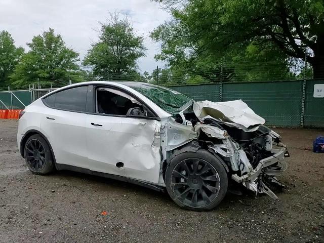 2020 Tesla Model Y VIN: 5YJYGDEF5LF000746 Lot: 63314295