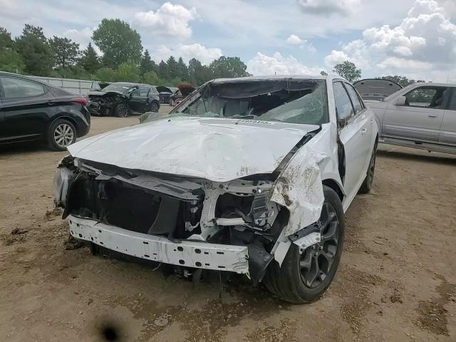 2020 Chrysler 300 Touring VIN: 2C3CCARG6LH253404 Lot: 64959455