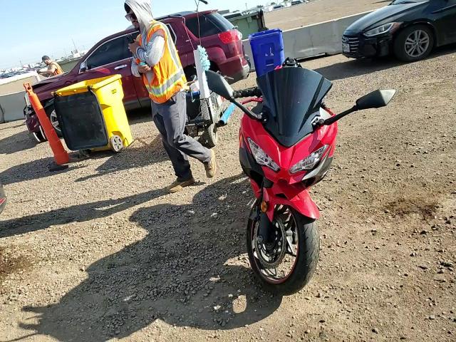 2021 Kawasaki Ex400 VIN: JKAEXKG14MDAB5569 Lot: 65601265