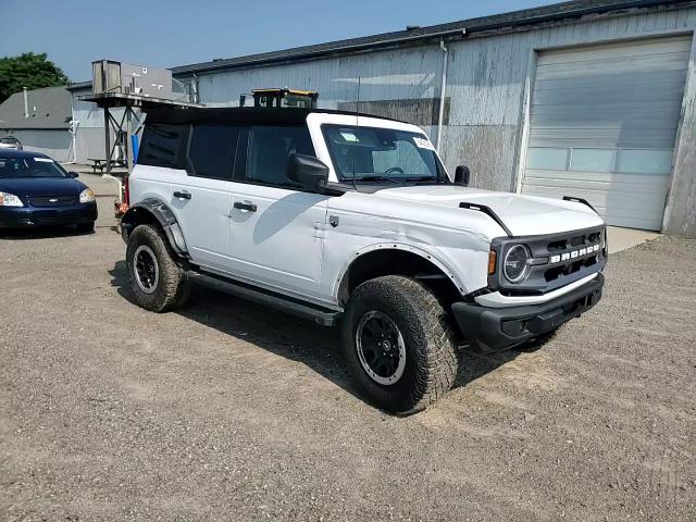 2023 Ford Bronco Base VIN: 1FMEE5DP4PLC08818 Lot: 64432395