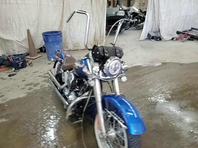 2017 Harley-Davidson Flstn Softail Deluxe VIN: 1HD1JDV19HB015198 Lot: 64735565